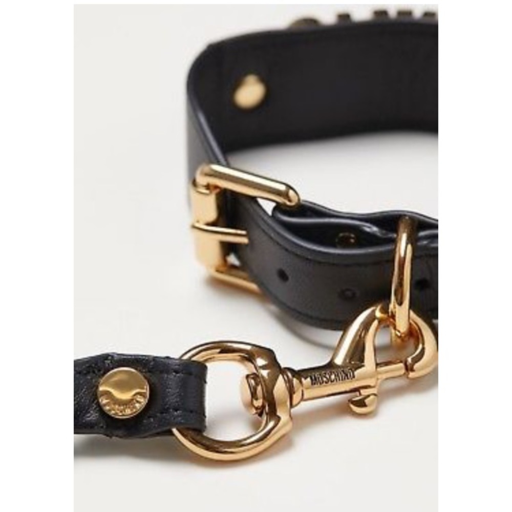Moschino dog collar & lead!! Highly sought after - Picture 4 of 10